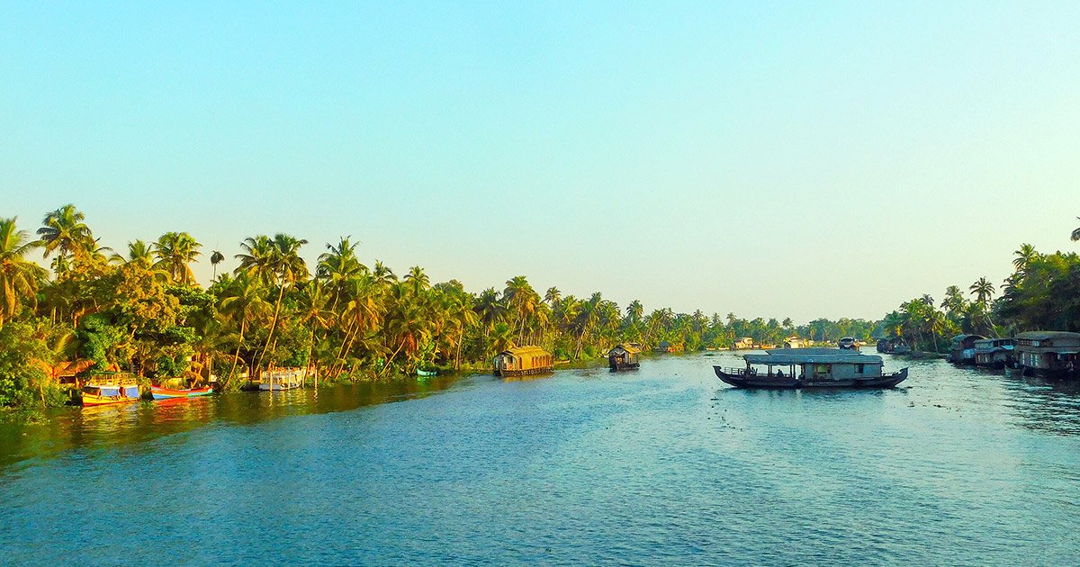 kumarakom drop taxi