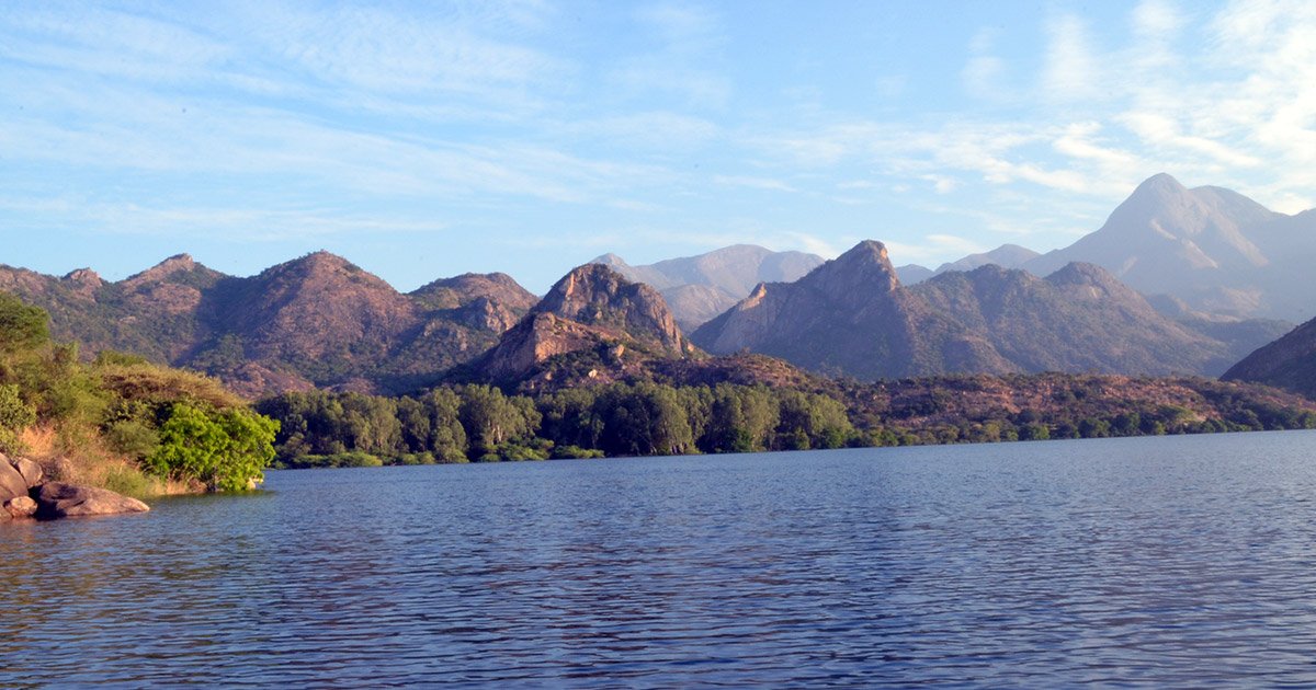 udumalaipettai drop taxi